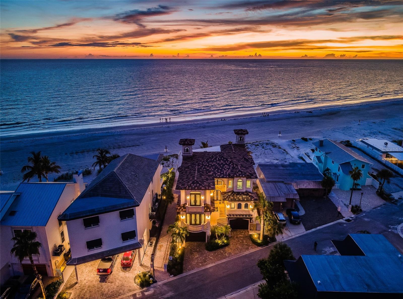 Listing photo id 89 for 17824 Lee Avenue
