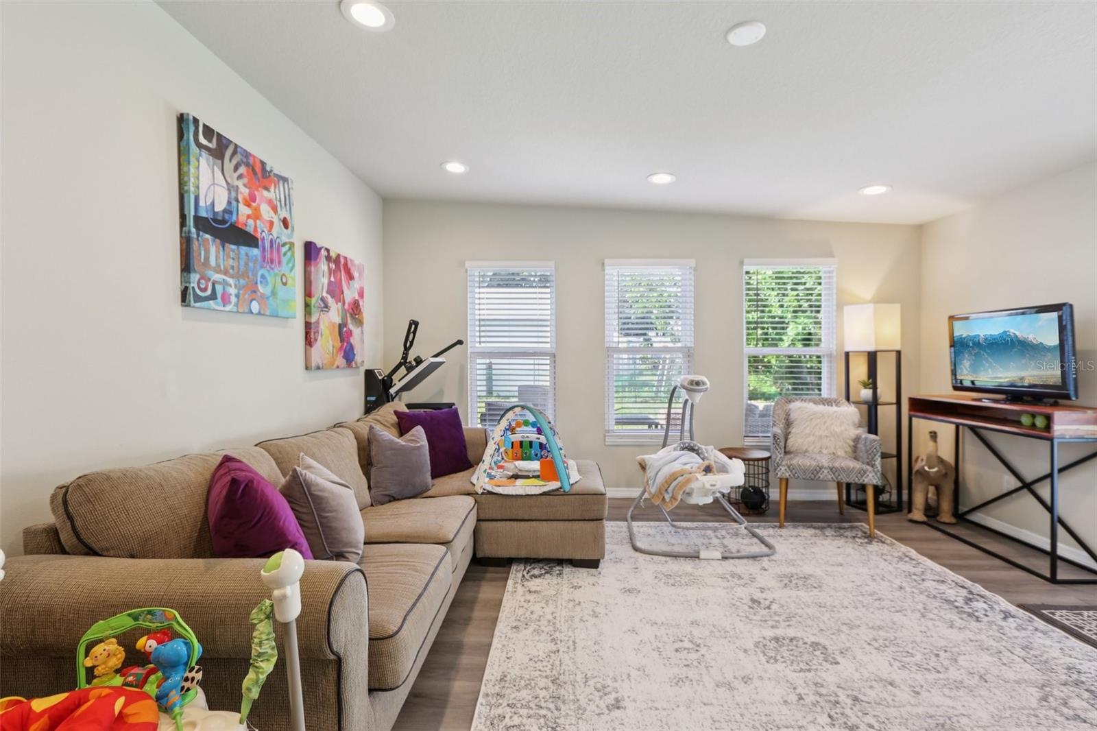 Image 11 of 32 For 7241 13th Street N