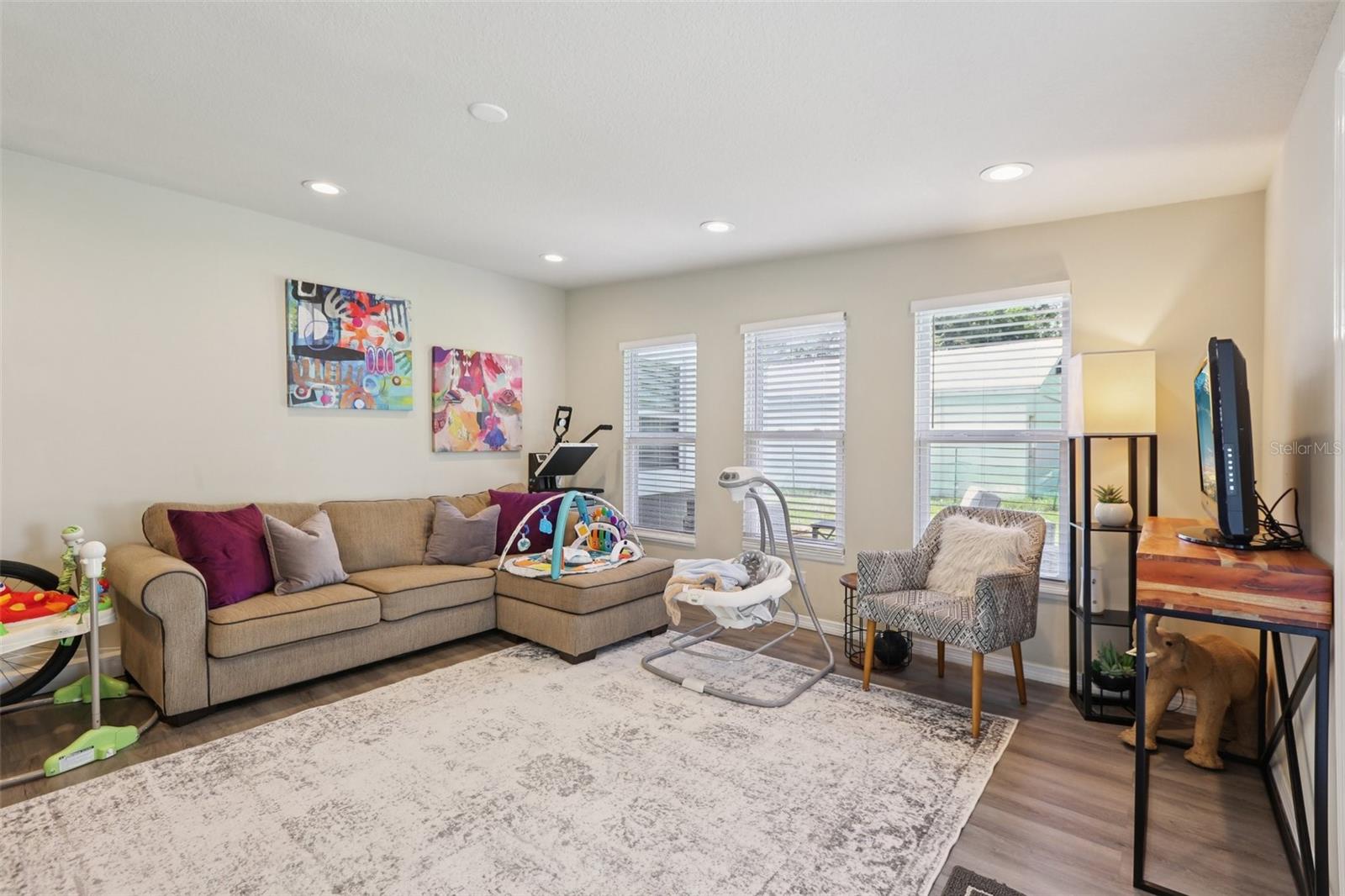 Image 12 of 32 For 7241 13th Street N