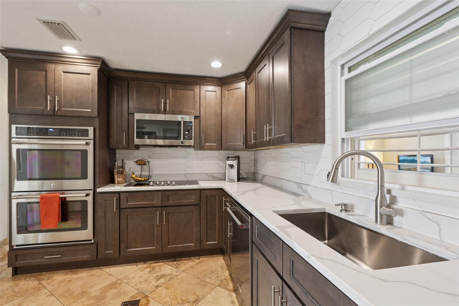 Image 7 of 32 For 7241 13th Street N