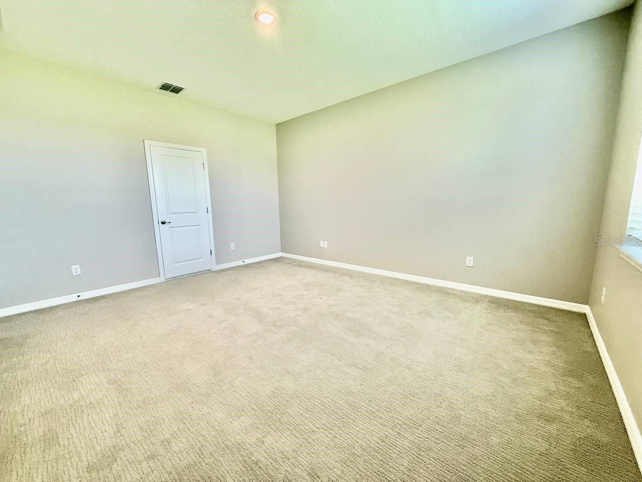 Image 17 of 43 For 34329 Evergreen Hill Court