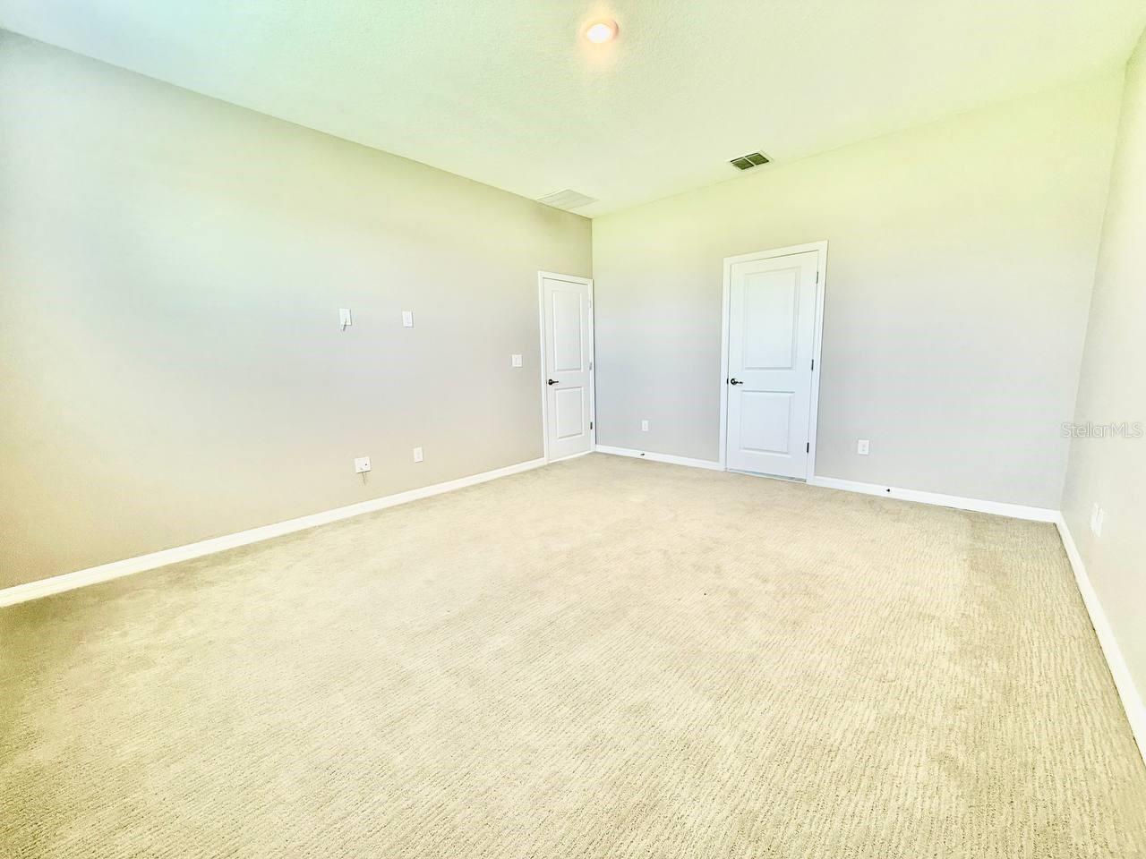 Image 18 of 43 For 34329 Evergreen Hill Court