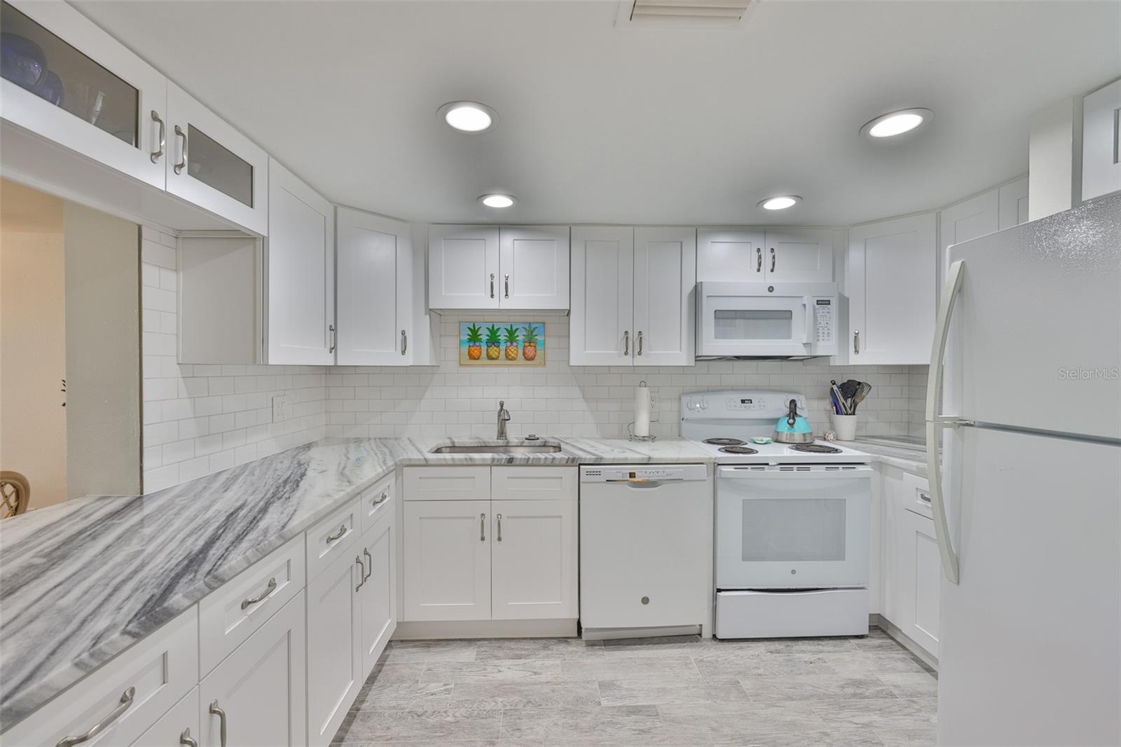 Image 7 of 33 For 1028 Apollo Beach Boulevard 8