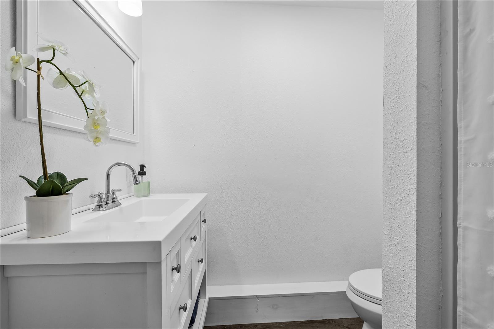 Image 15 of 21 For 2859 Dartmouth Avenue N 411 29th S