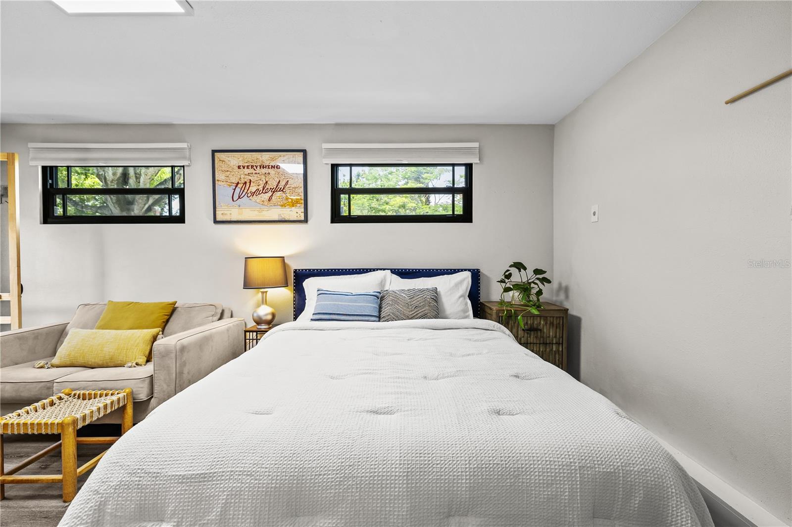 Image 7 of 21 For 2859 Dartmouth Avenue N 411 29th S