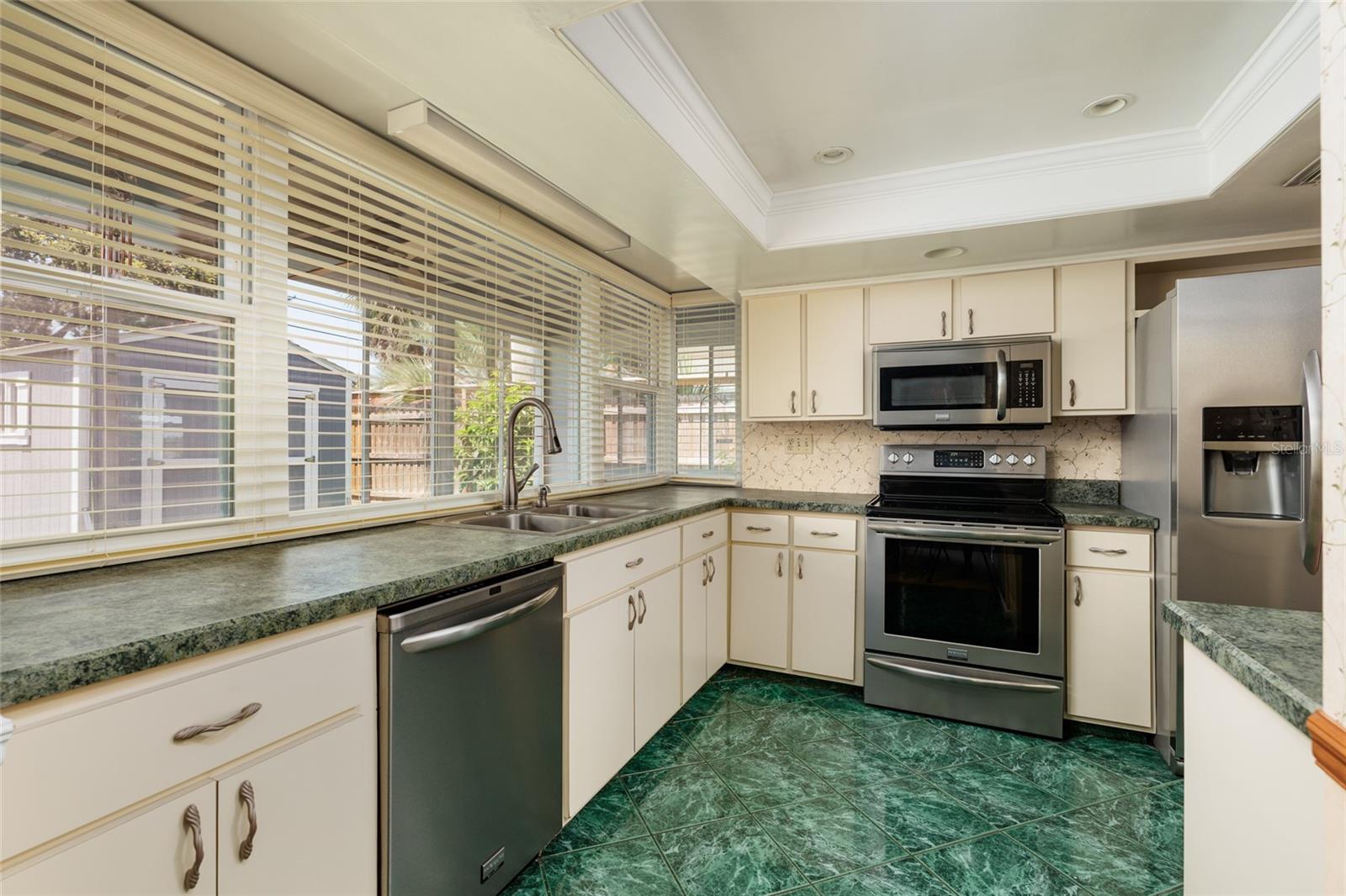 Image 14 of 45 For 6756 19th Street N