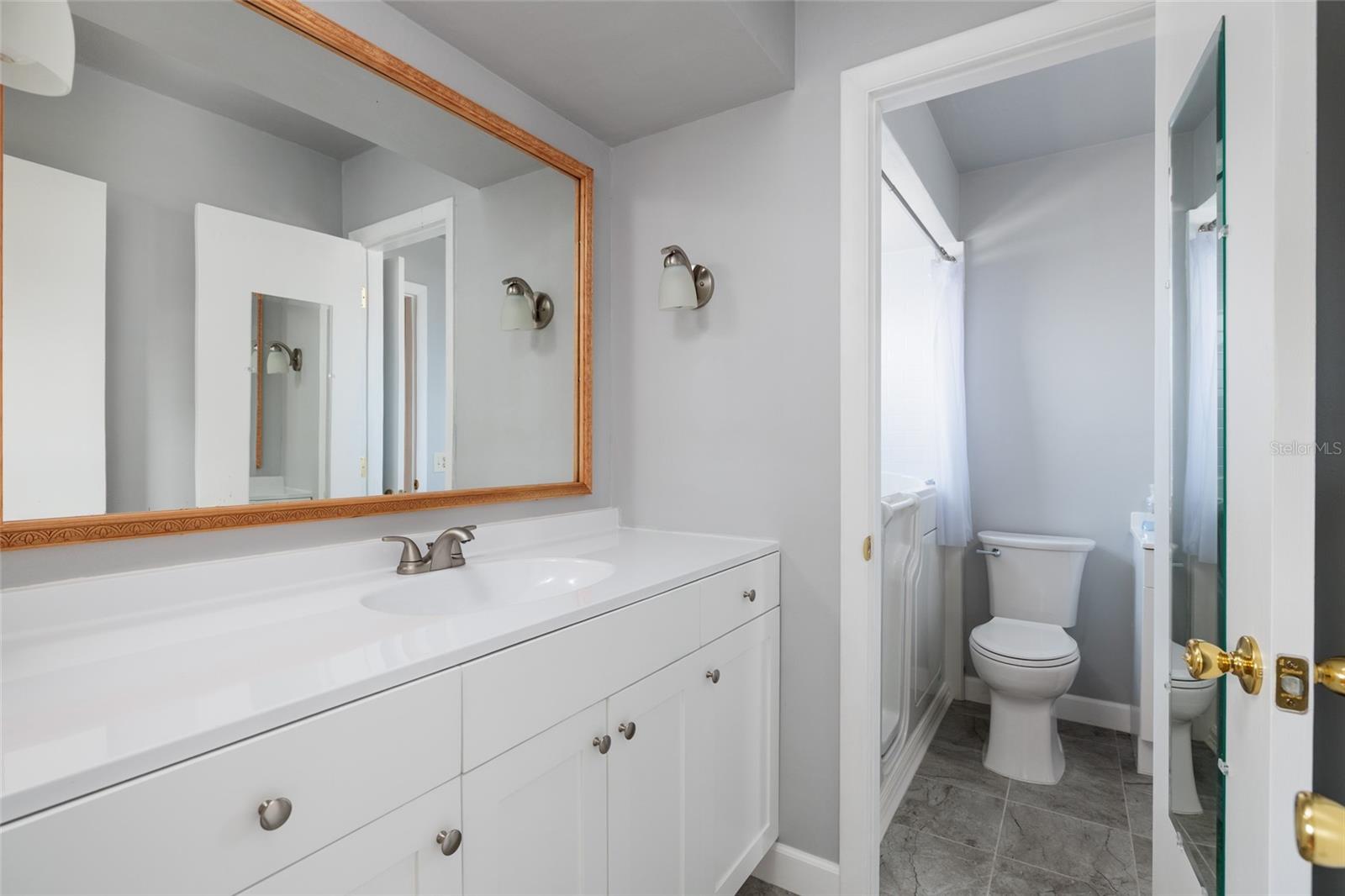 Image 22 of 45 For 6756 19th Street N