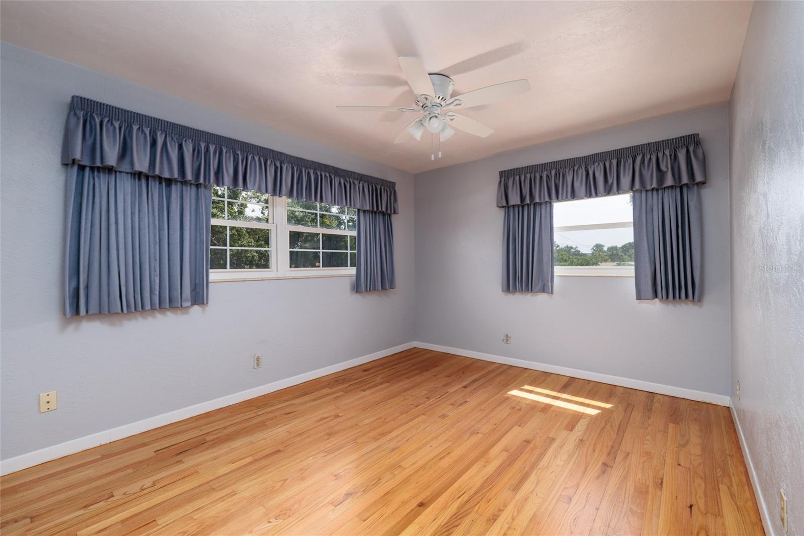 Image 24 of 45 For 6756 19th Street N