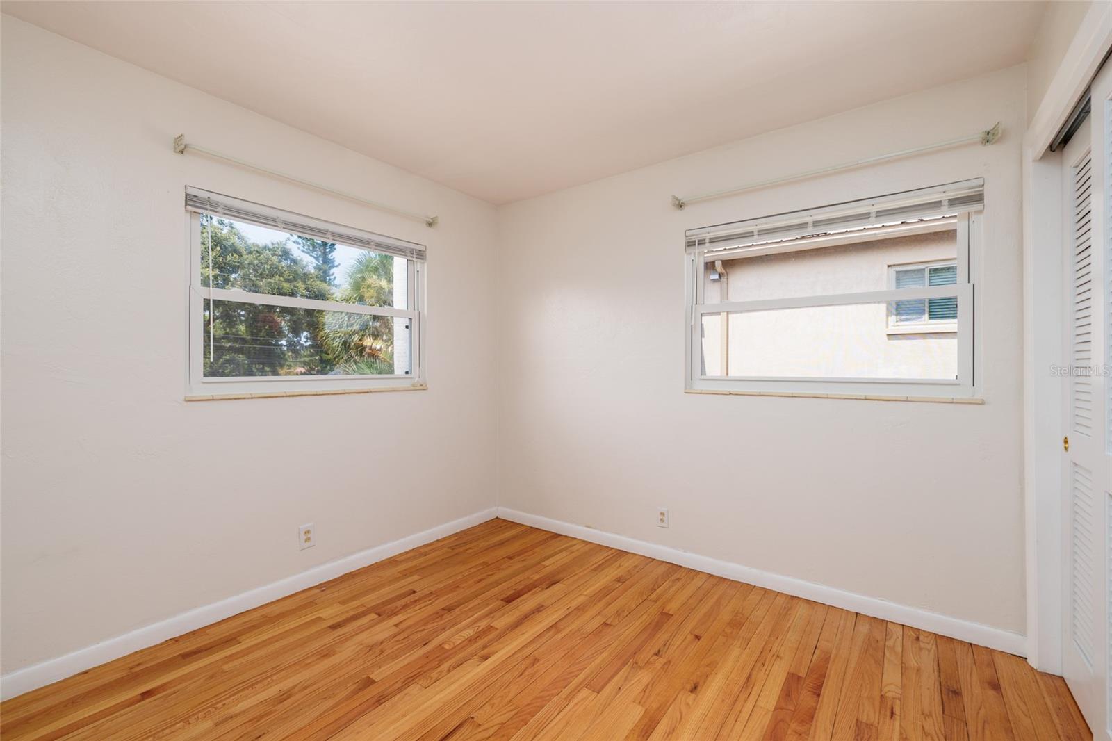Image 26 of 45 For 6756 19th Street N
