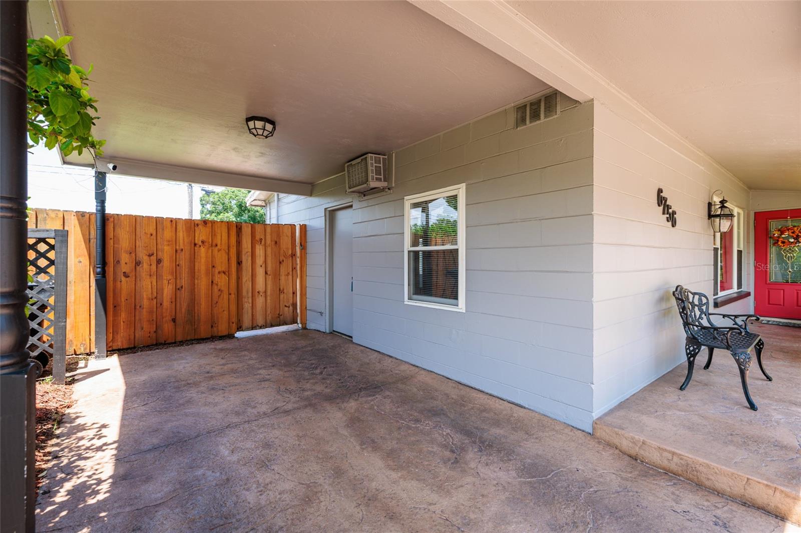 Image 4 of 45 For 6756 19th Street N