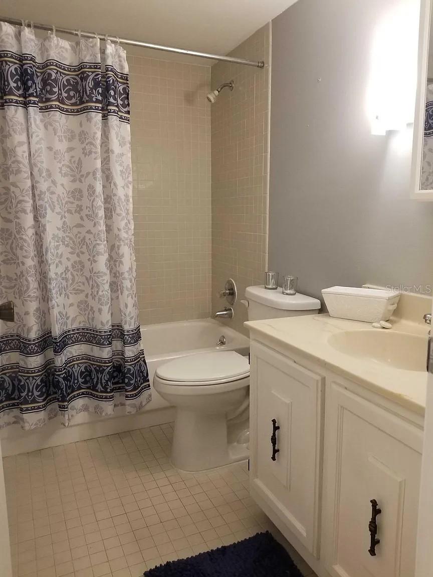 Image 17 of 20 For 9700 Starkey Road 223