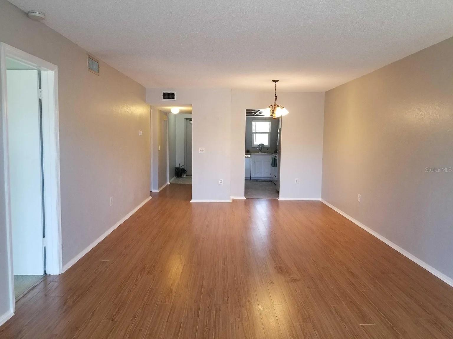 Image 7 of 20 For 9700 Starkey Road 223