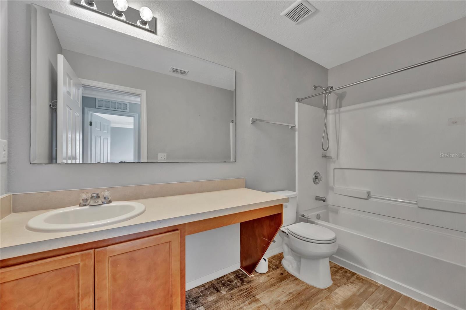 Image 42 of 62 For 2928 Royal Tuscan Lane