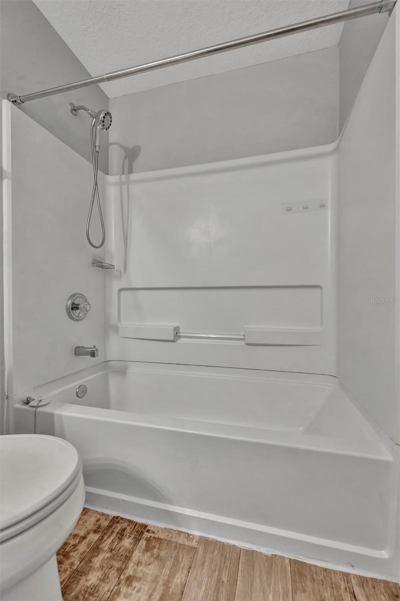 Image 43 of 62 For 2928 Royal Tuscan Lane