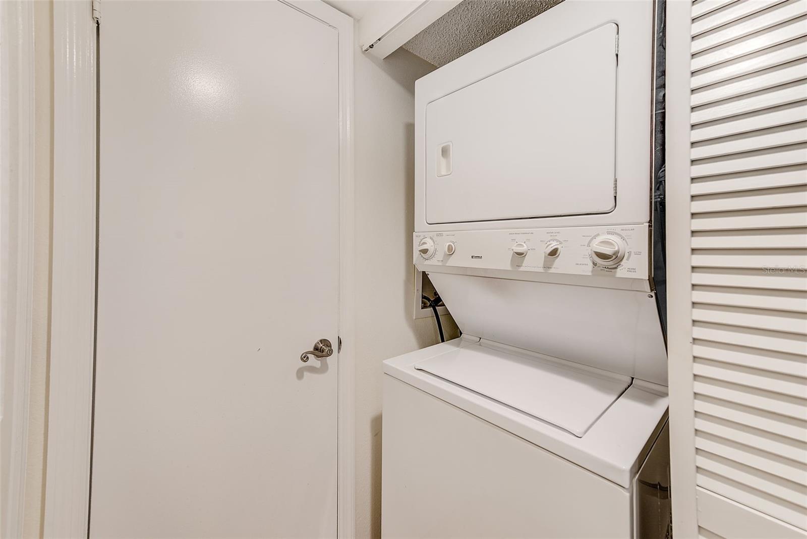 Image 21 of 35 For 12900 Vonn Road E205