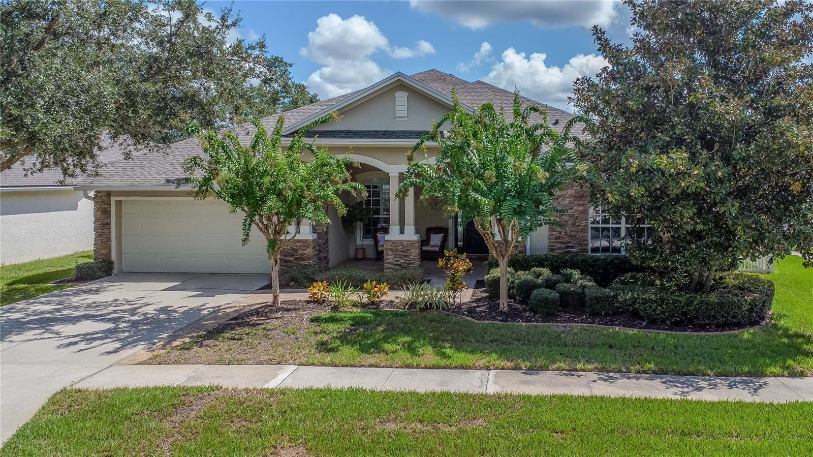 Image 18 of 99 For 7204 Derwent Glen Circle