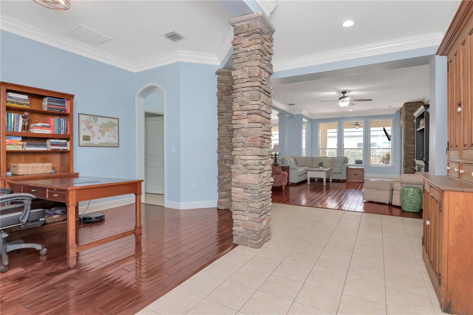 Image 21 of 99 For 7204 Derwent Glen Circle