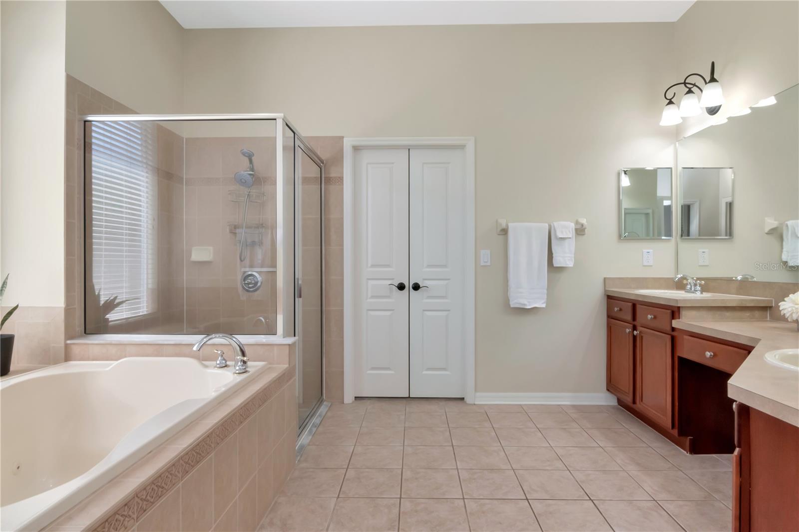 Image 38 of 99 For 7204 Derwent Glen Circle