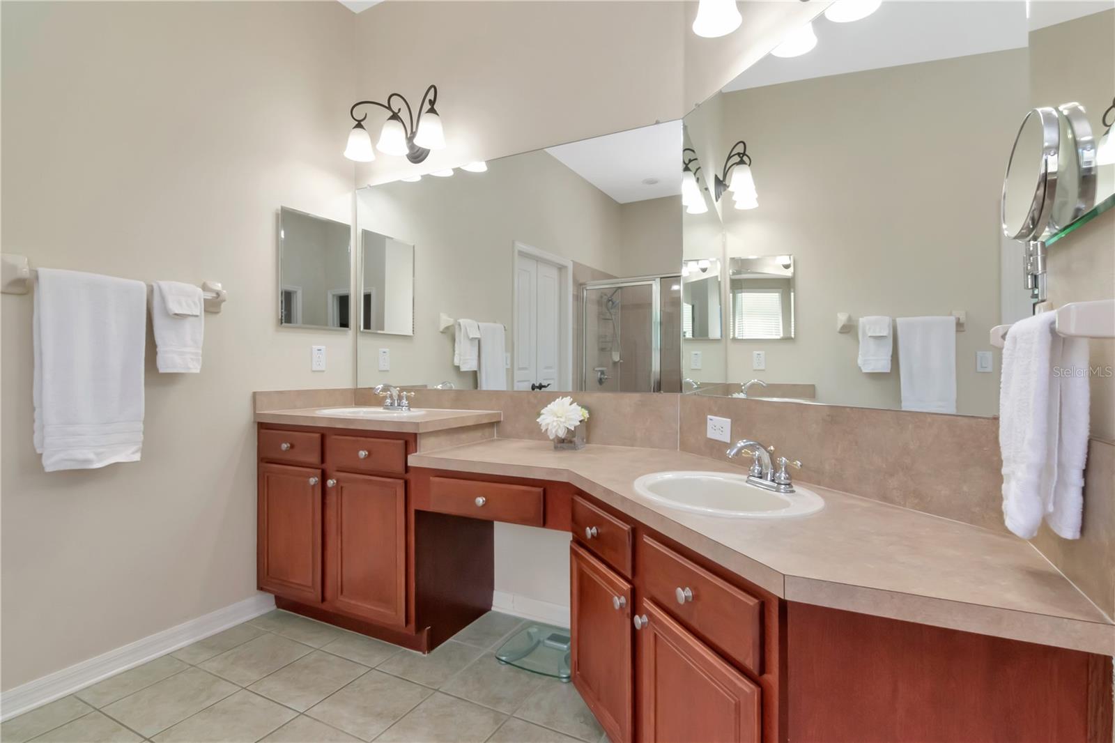 Image 39 of 99 For 7204 Derwent Glen Circle