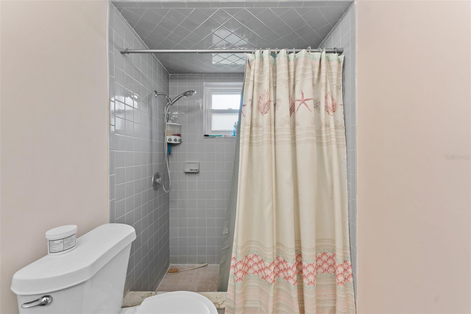 Image 18 of 41 For 7264 Staghorn Drive