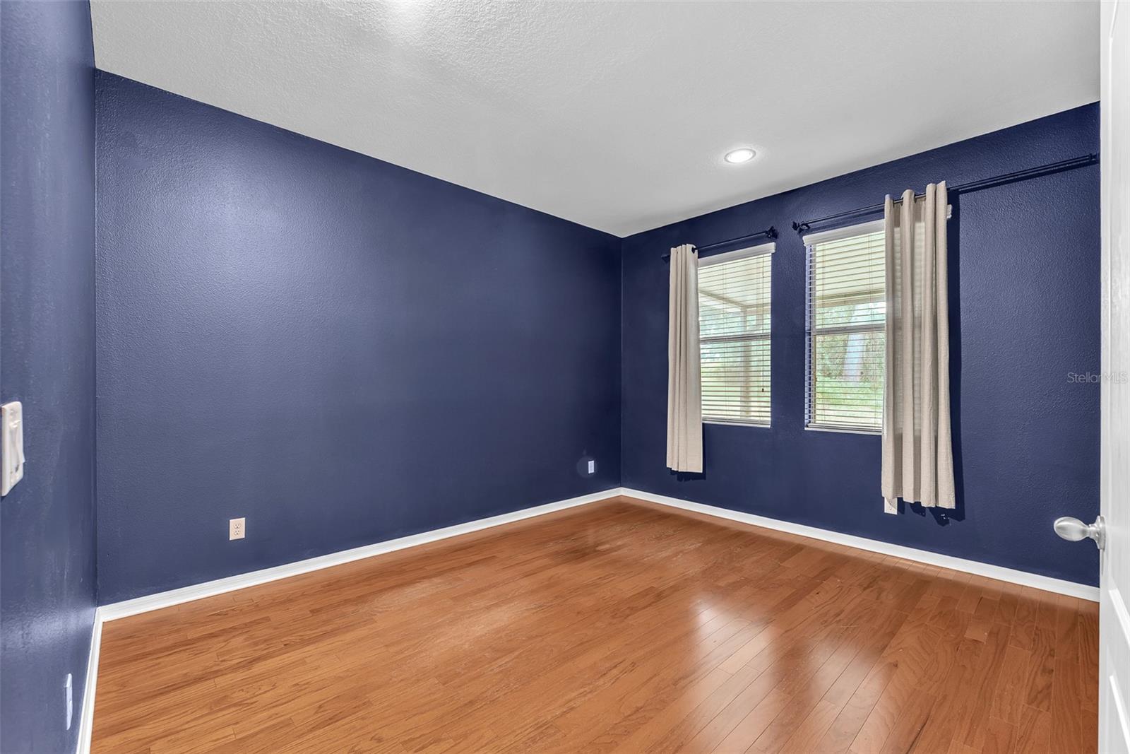 Image 14 of 39 For 2212 Valterra Vista Way