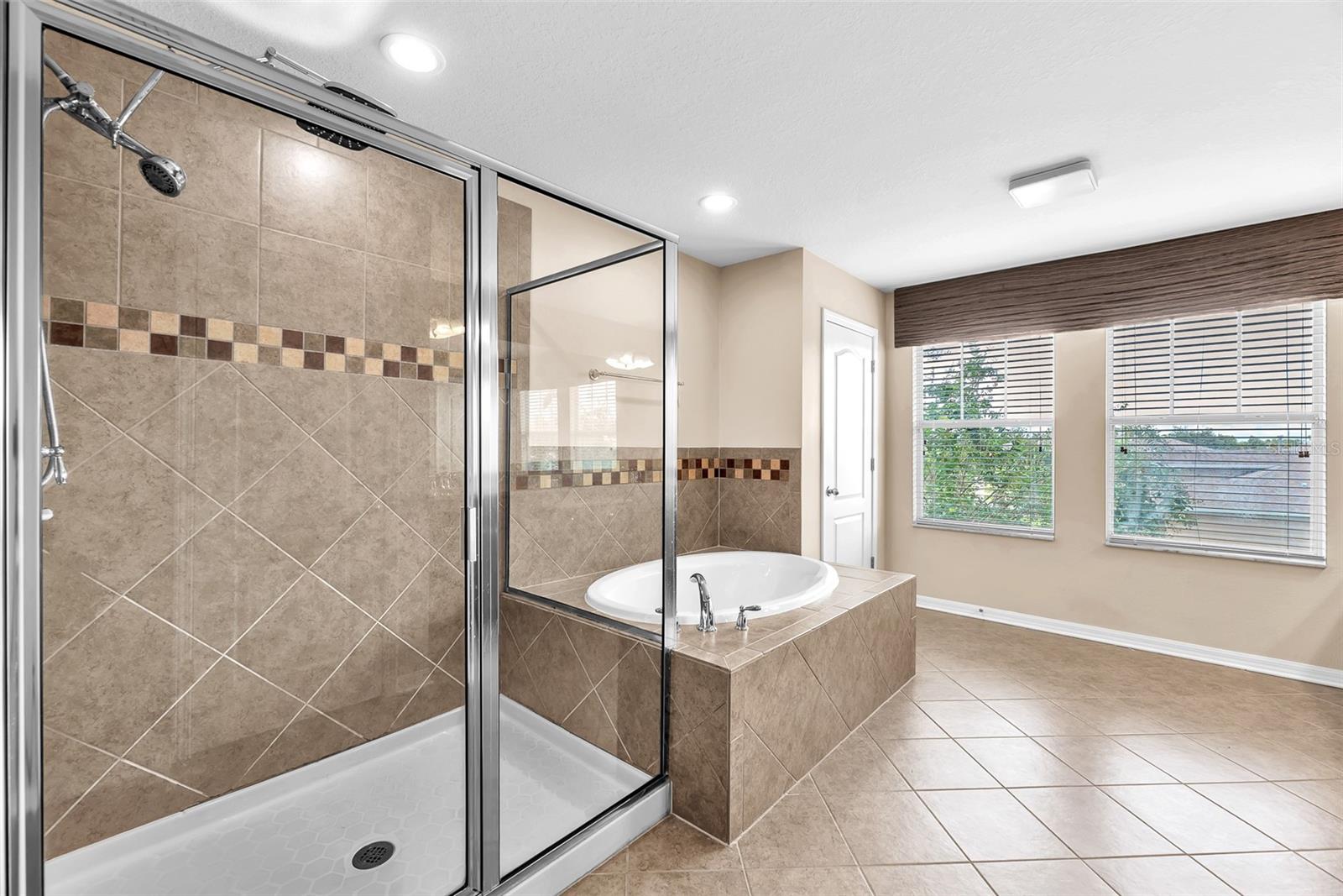 Image 21 of 39 For 2212 Valterra Vista Way