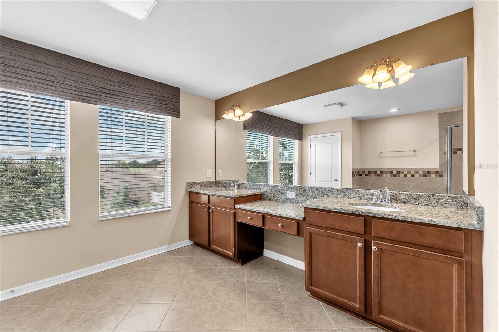 Image 22 of 39 For 2212 Valterra Vista Way