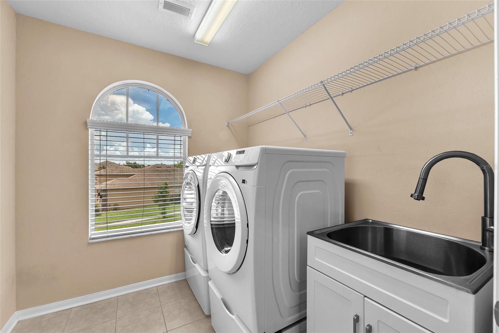 Image 29 of 39 For 2212 Valterra Vista Way