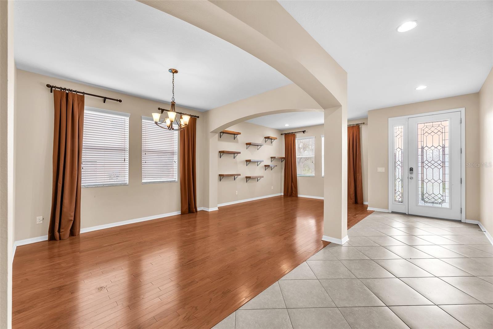 Image 8 of 39 For 2212 Valterra Vista Way