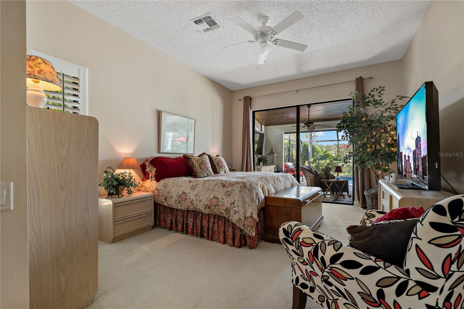 Image 25 of 61 For 778 Centerwood Drive
