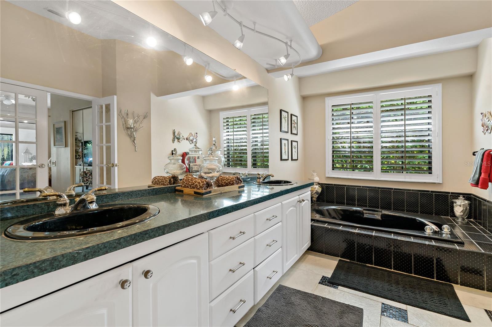 Image 31 of 61 For 778 Centerwood Drive