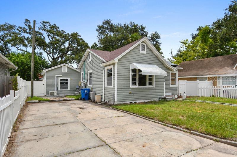 Details for 1616 13th Street S B, ST PETERSBURG, FL 33705