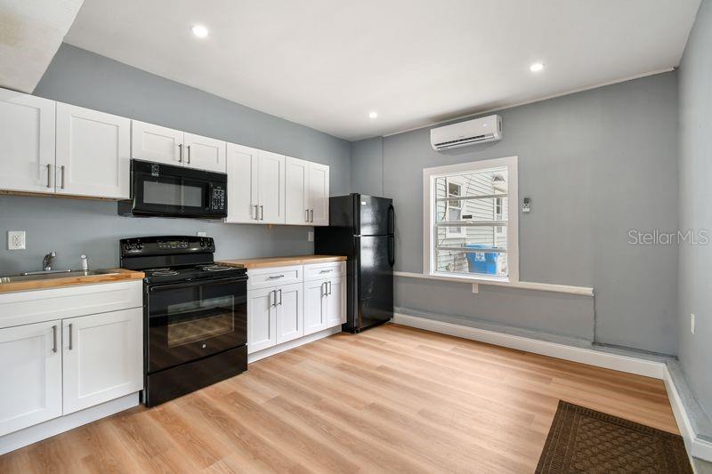 Image 4 of 14 For 1616 13th Street S B