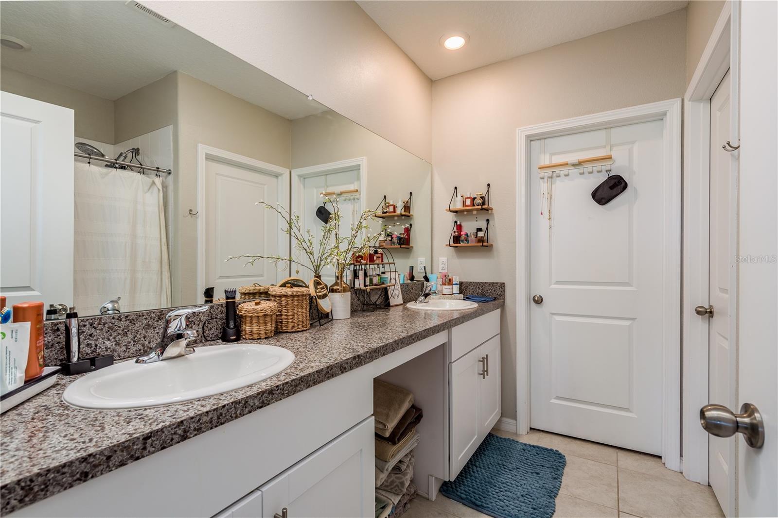 Image 14 of 33 For 13699 Sea Bridge Drive