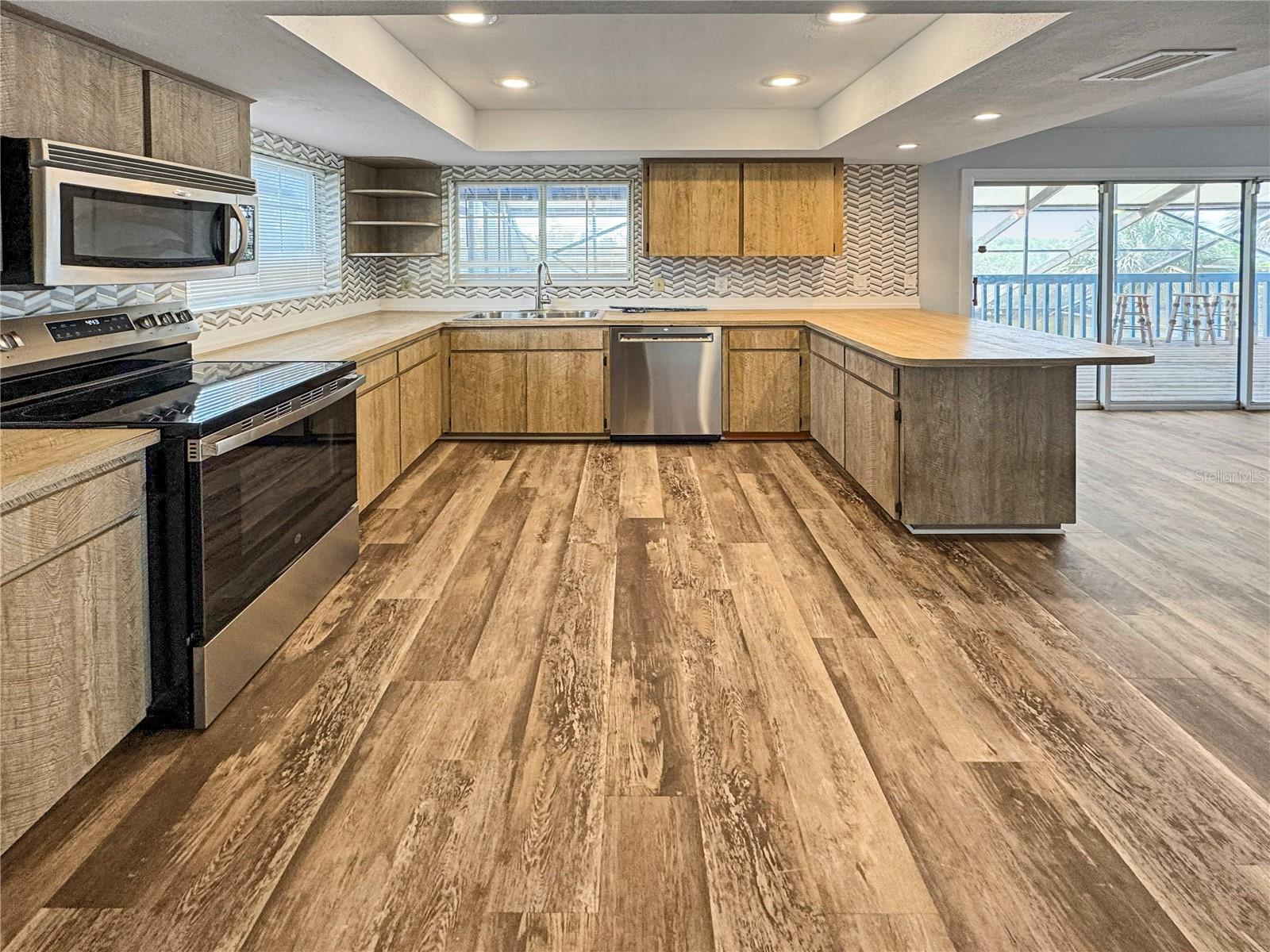 Image 27 of 48 For 9903 Bay Drive