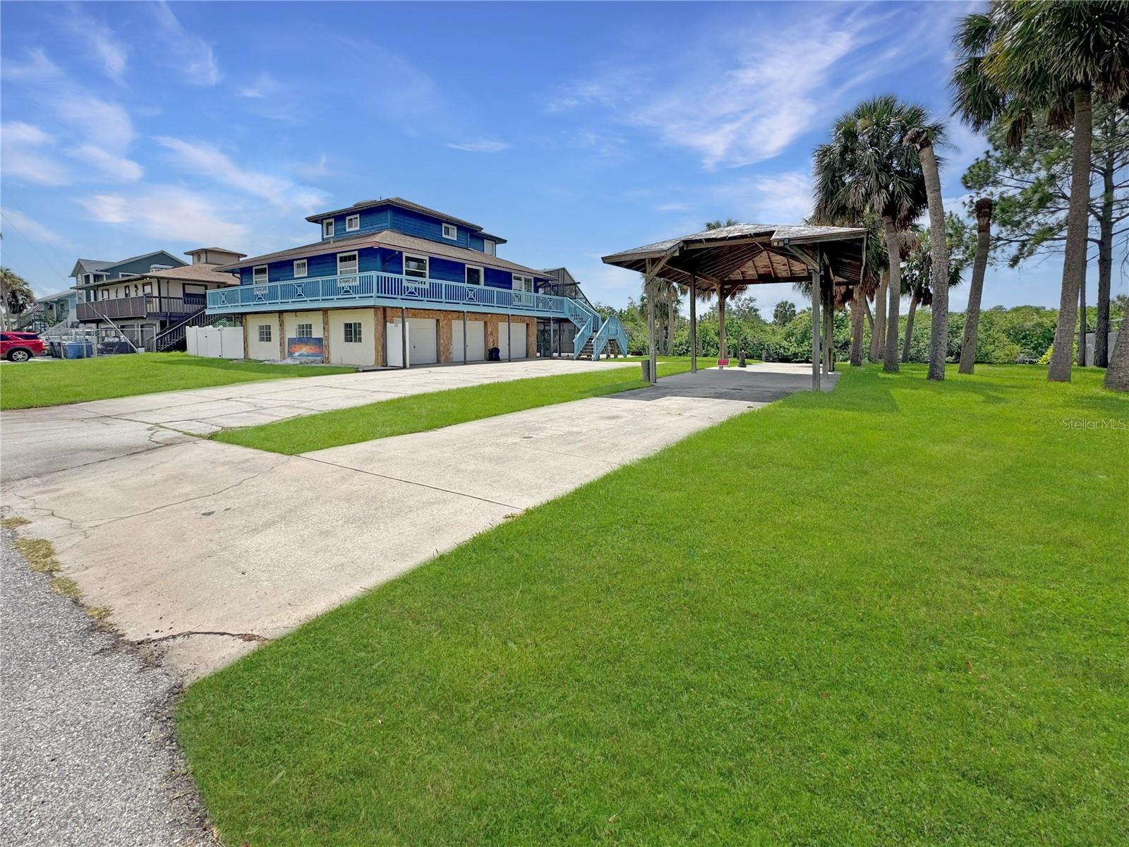 Image 5 of 48 For 9903 Bay Drive