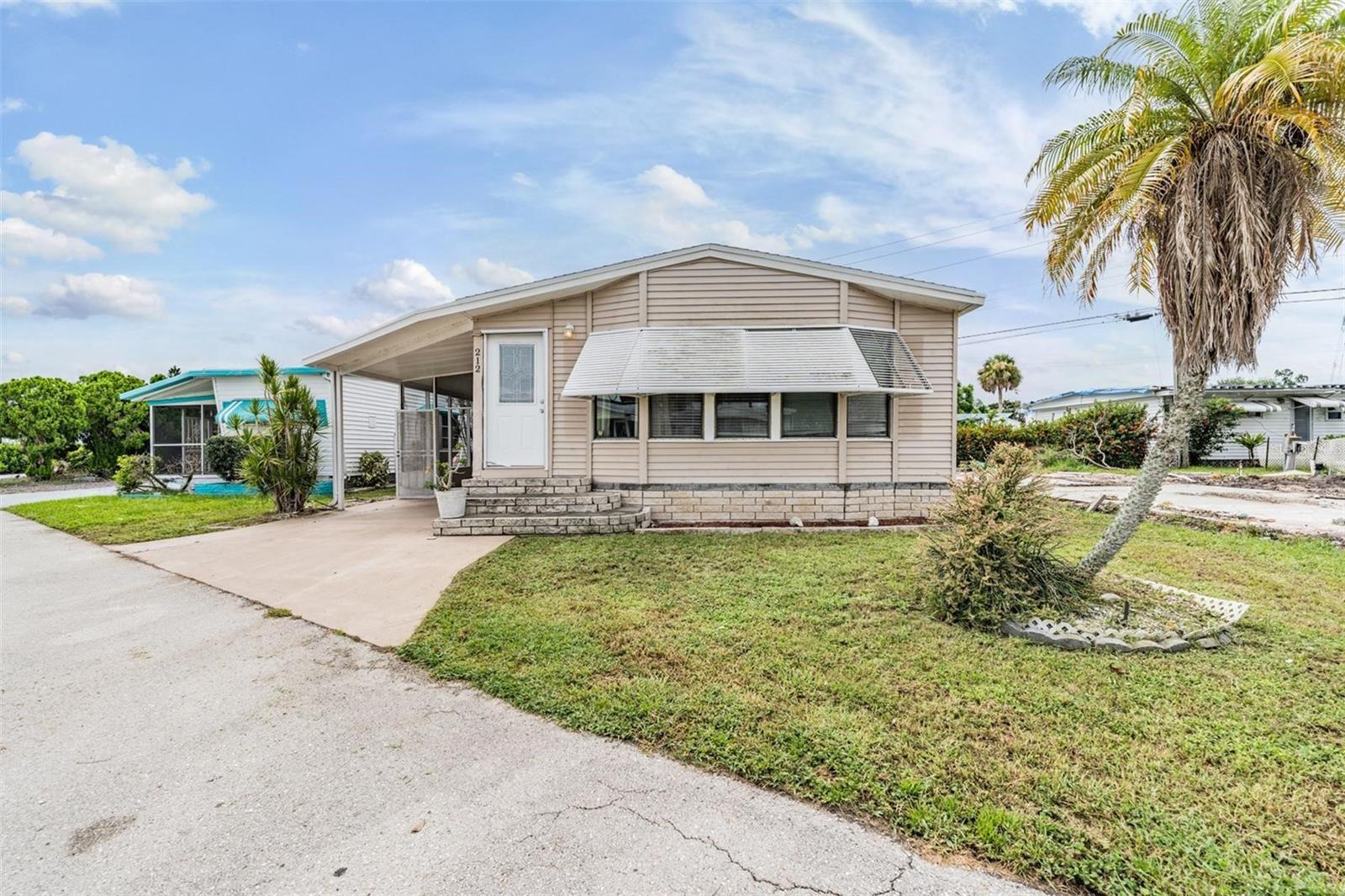 Details for 212 52nd Avenue Plaza W, BRADENTON, FL 34207