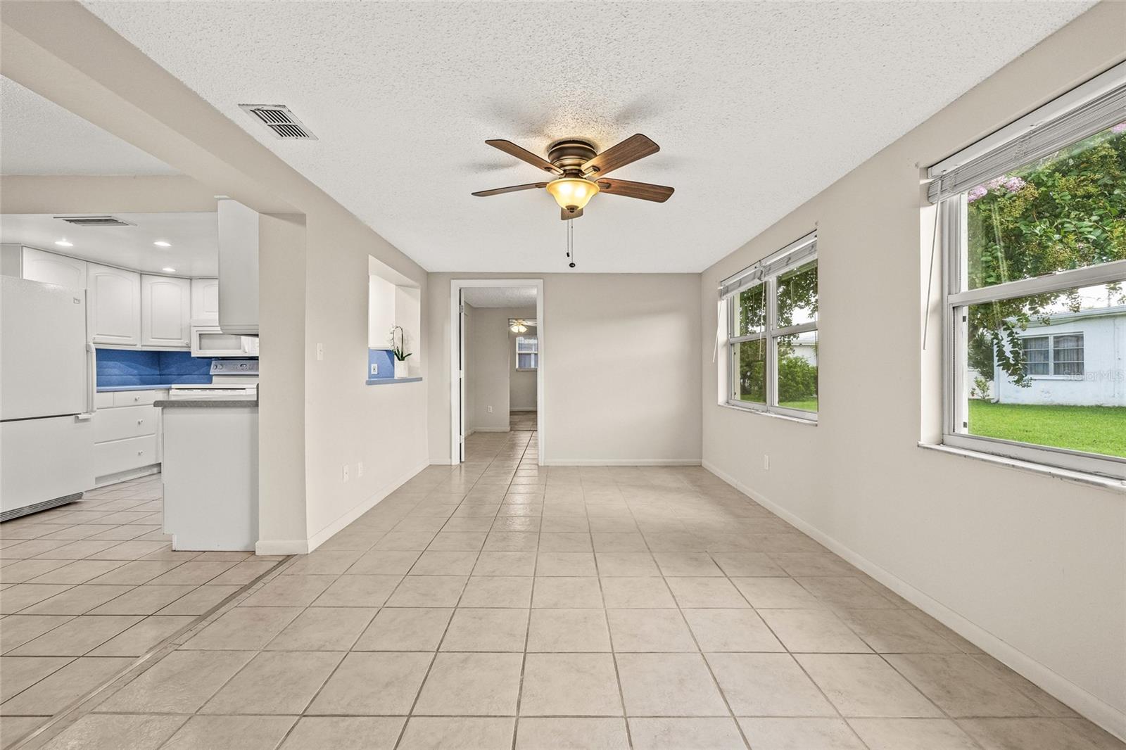 Image 5 of 36 For 9817 40th Street N