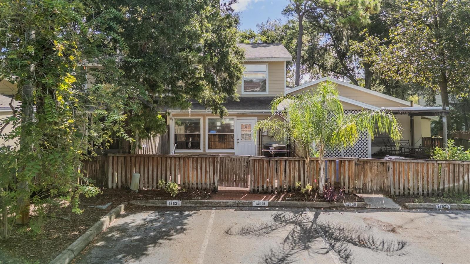 Listing photo id 30 for 14631 Lake Forest Drive