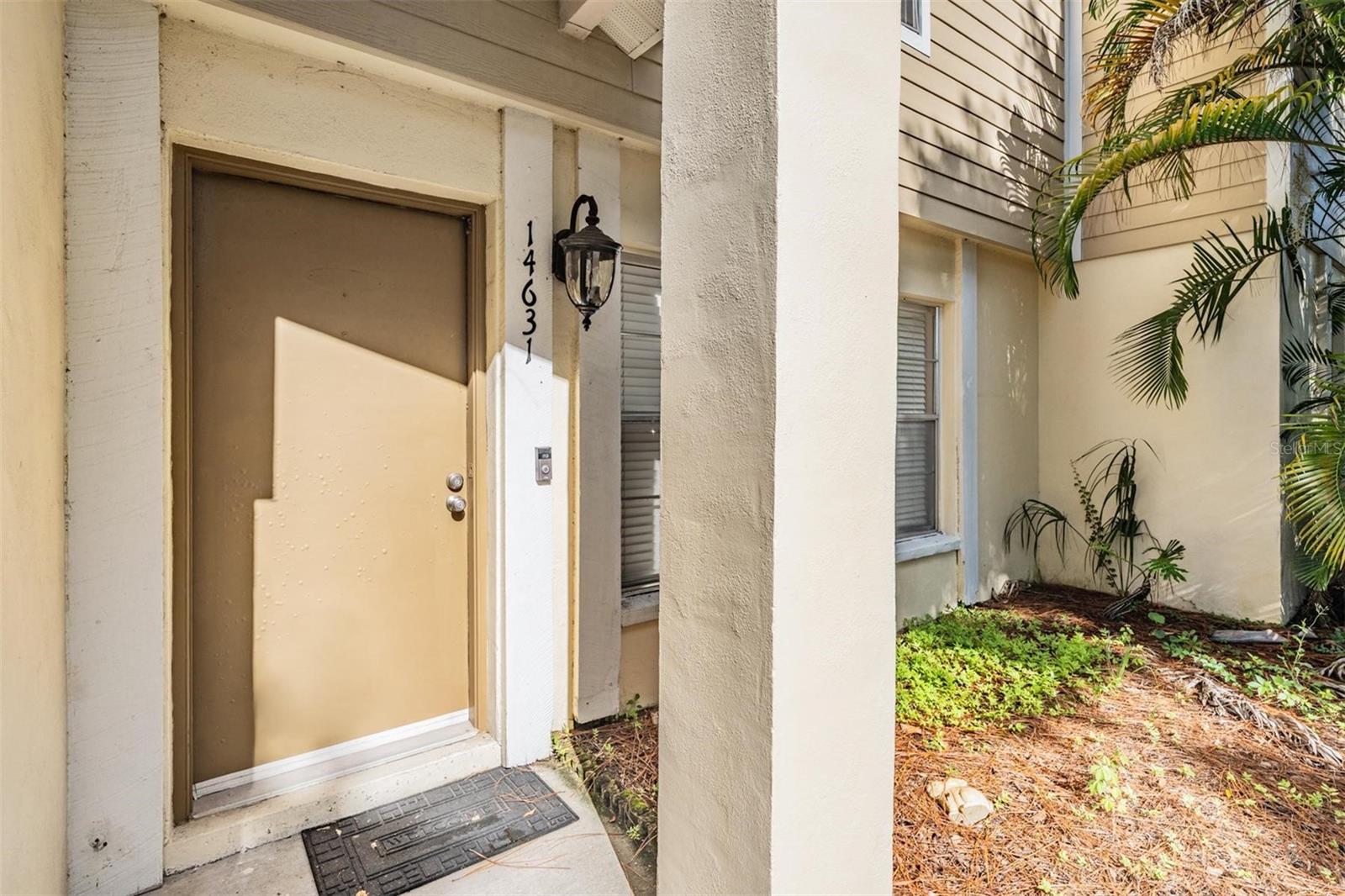 Listing photo id 2 for 14631 Lake Forest Drive