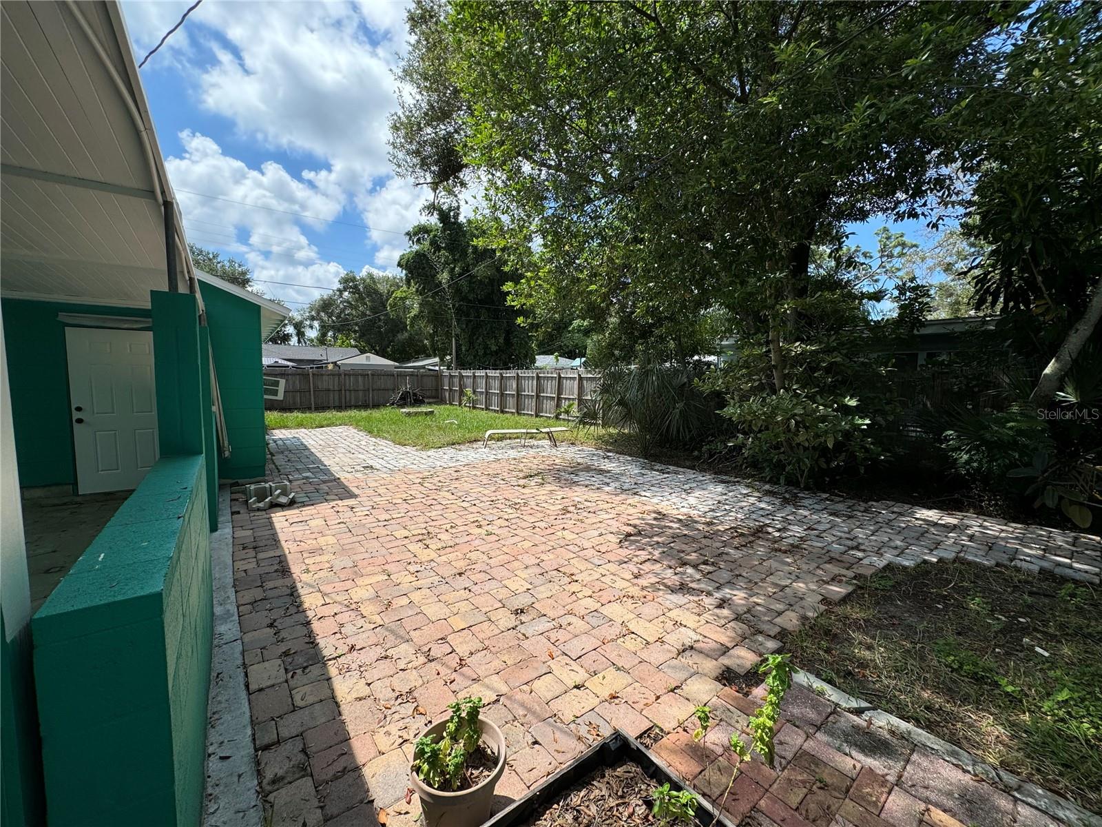 Image 18 of 22 For 4108 10th Avenue N