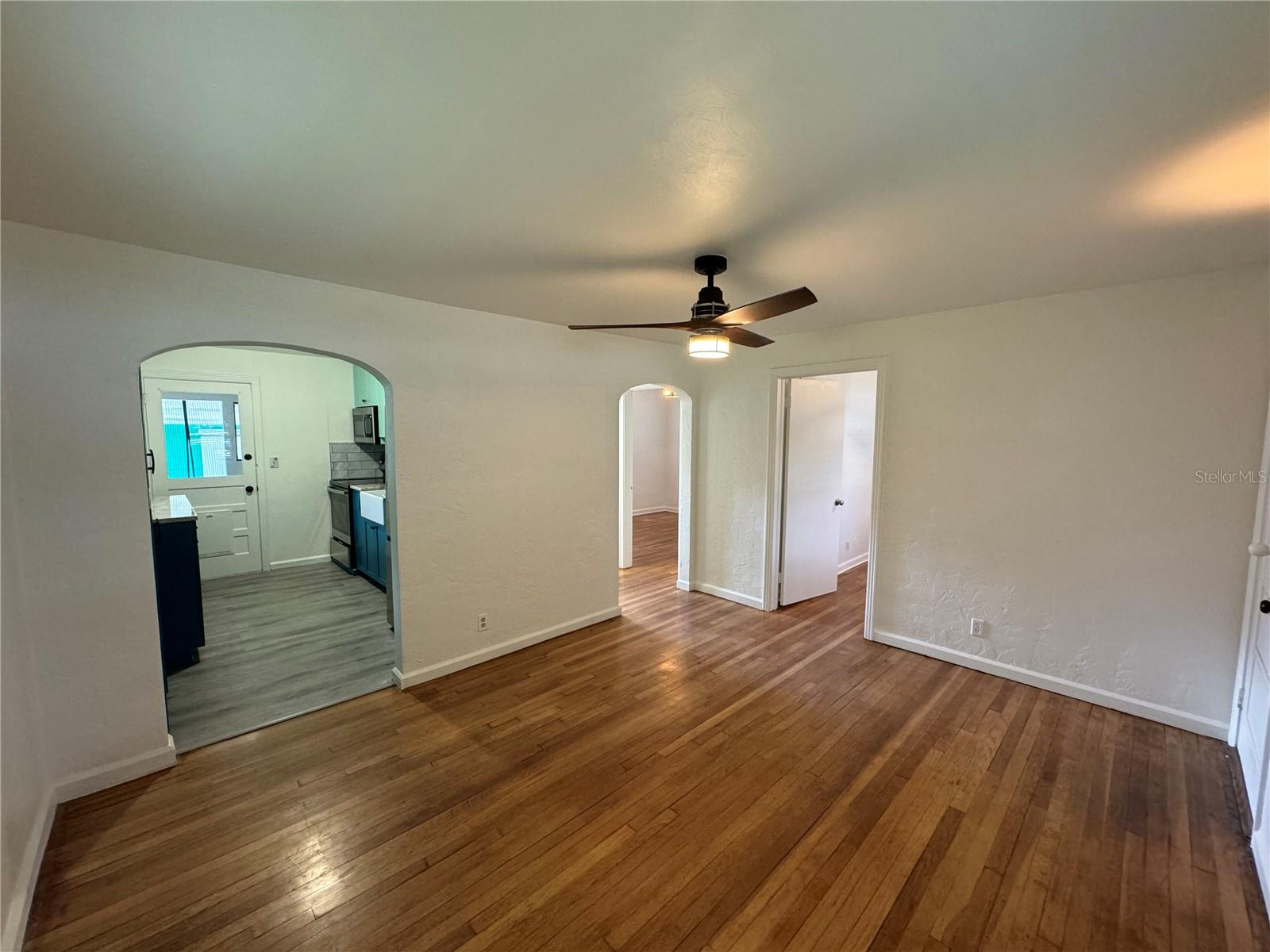 Image 7 of 22 For 4108 10th Avenue N
