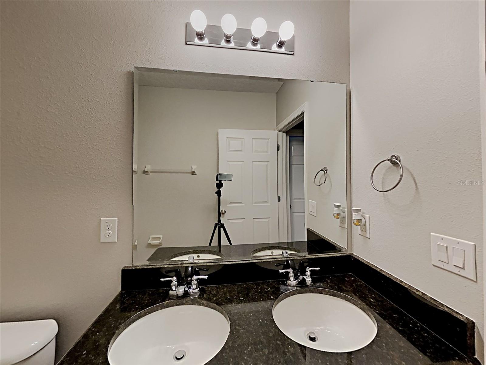 Image 11 of 22 For 303 Salamanca Road