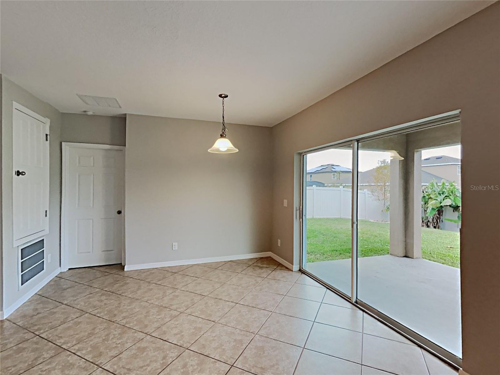 Image 3 of 22 For 303 Salamanca Road