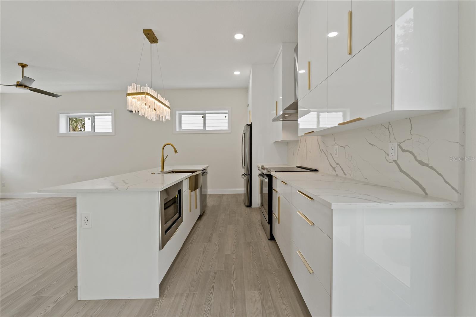 Image 10 of 41 For 1348 San Christopher Drive 3