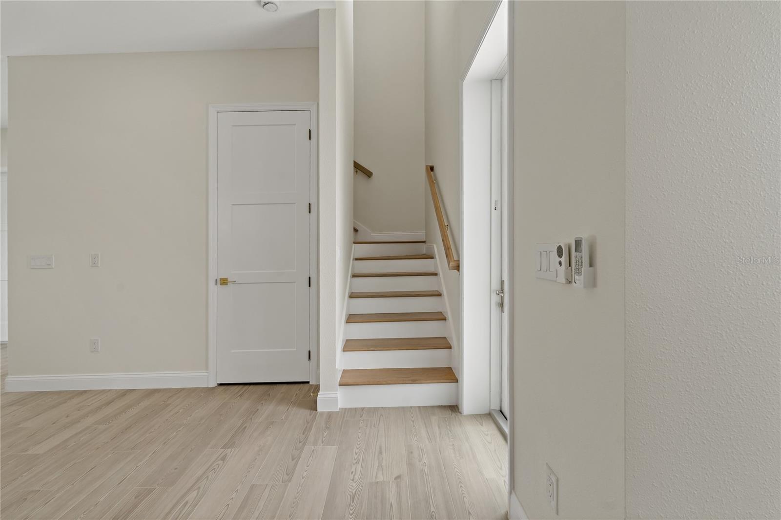 Image 15 of 41 For 1348 San Christopher Drive 3