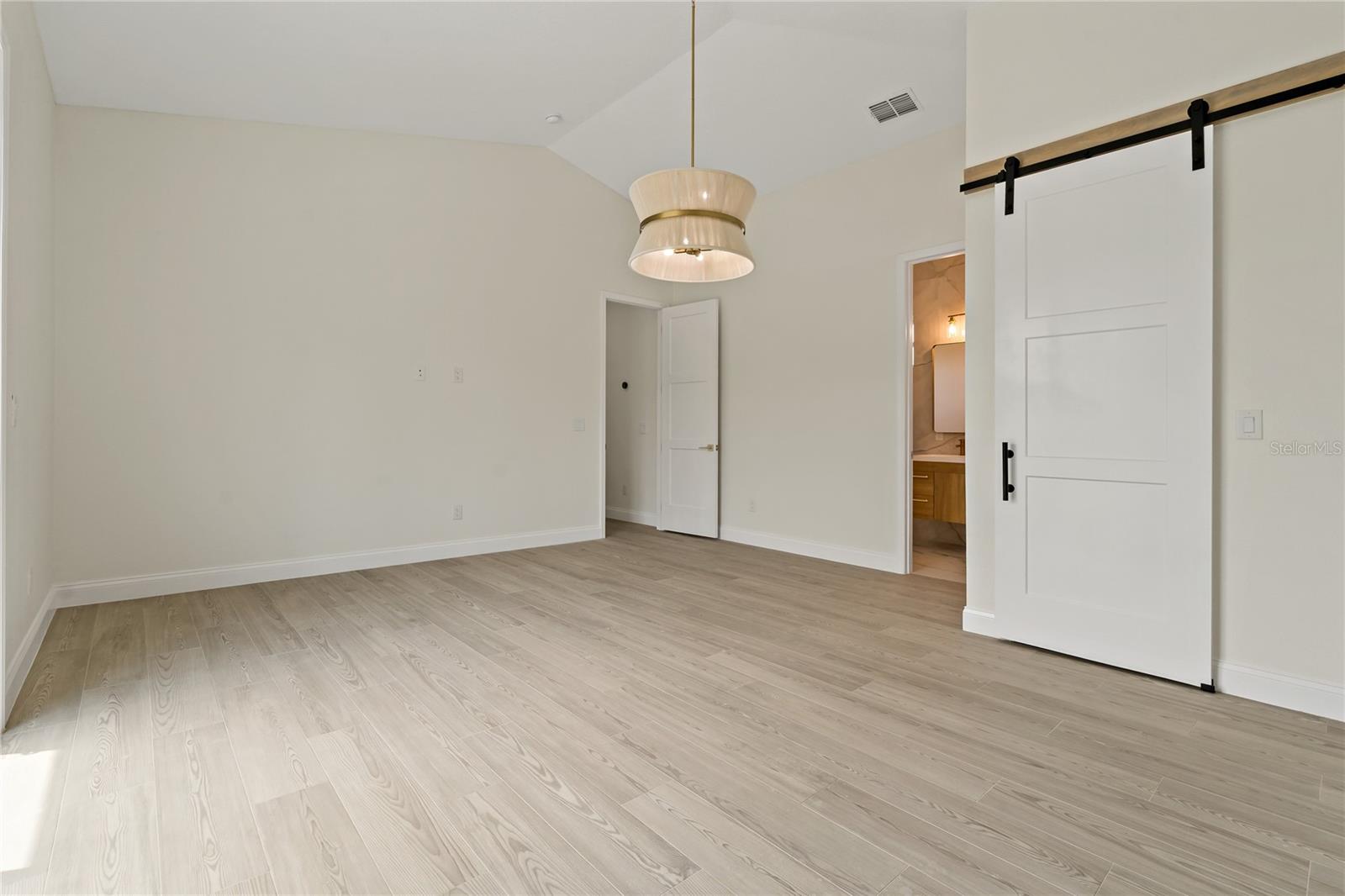 Image 20 of 41 For 1348 San Christopher Drive 3