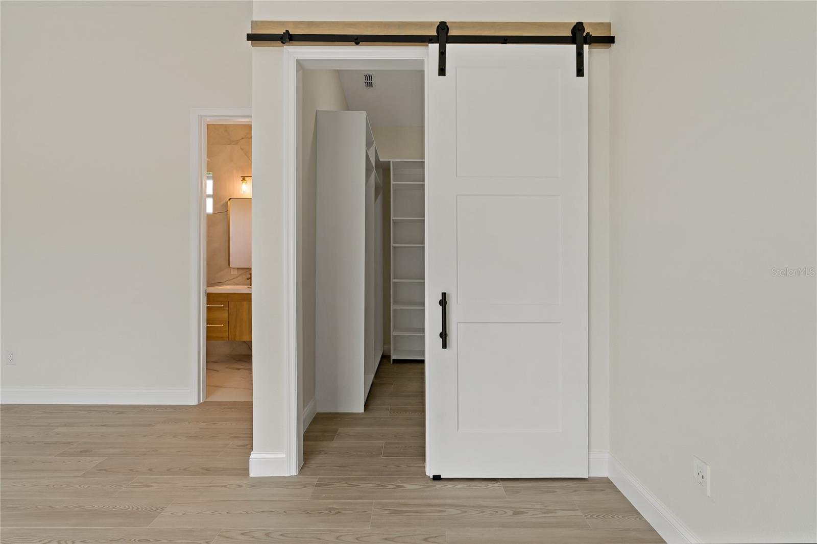 Image 22 of 41 For 1348 San Christopher Drive 3