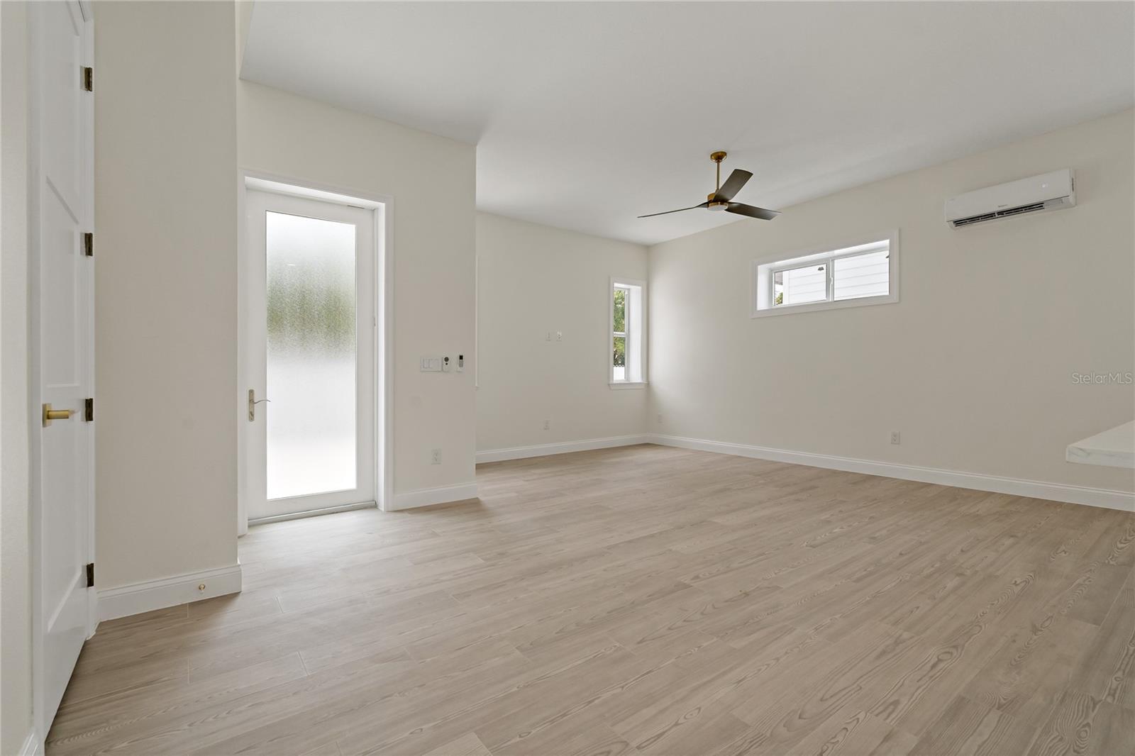 Image 3 of 41 For 1348 San Christopher Drive 3