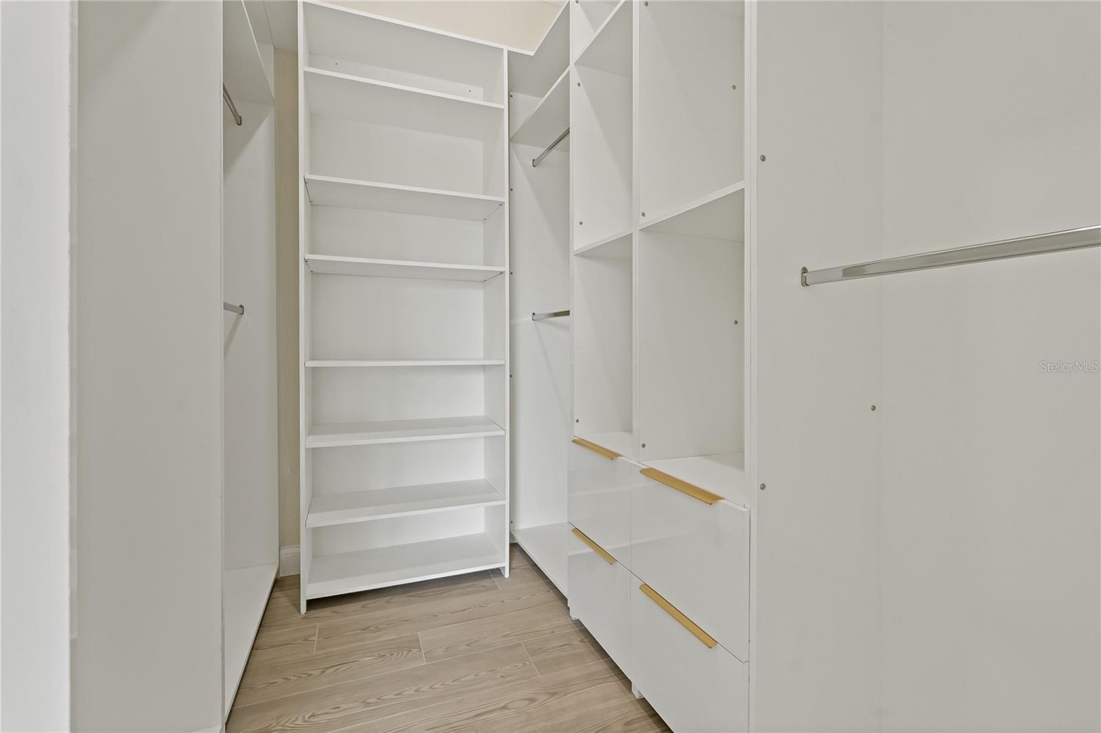 Image 33 of 41 For 1348 San Christopher Drive 3